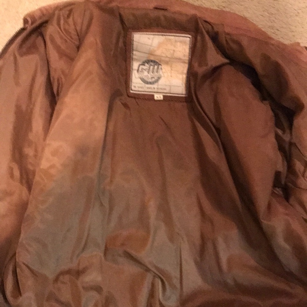 Leather jacket - Picture 2 of 5